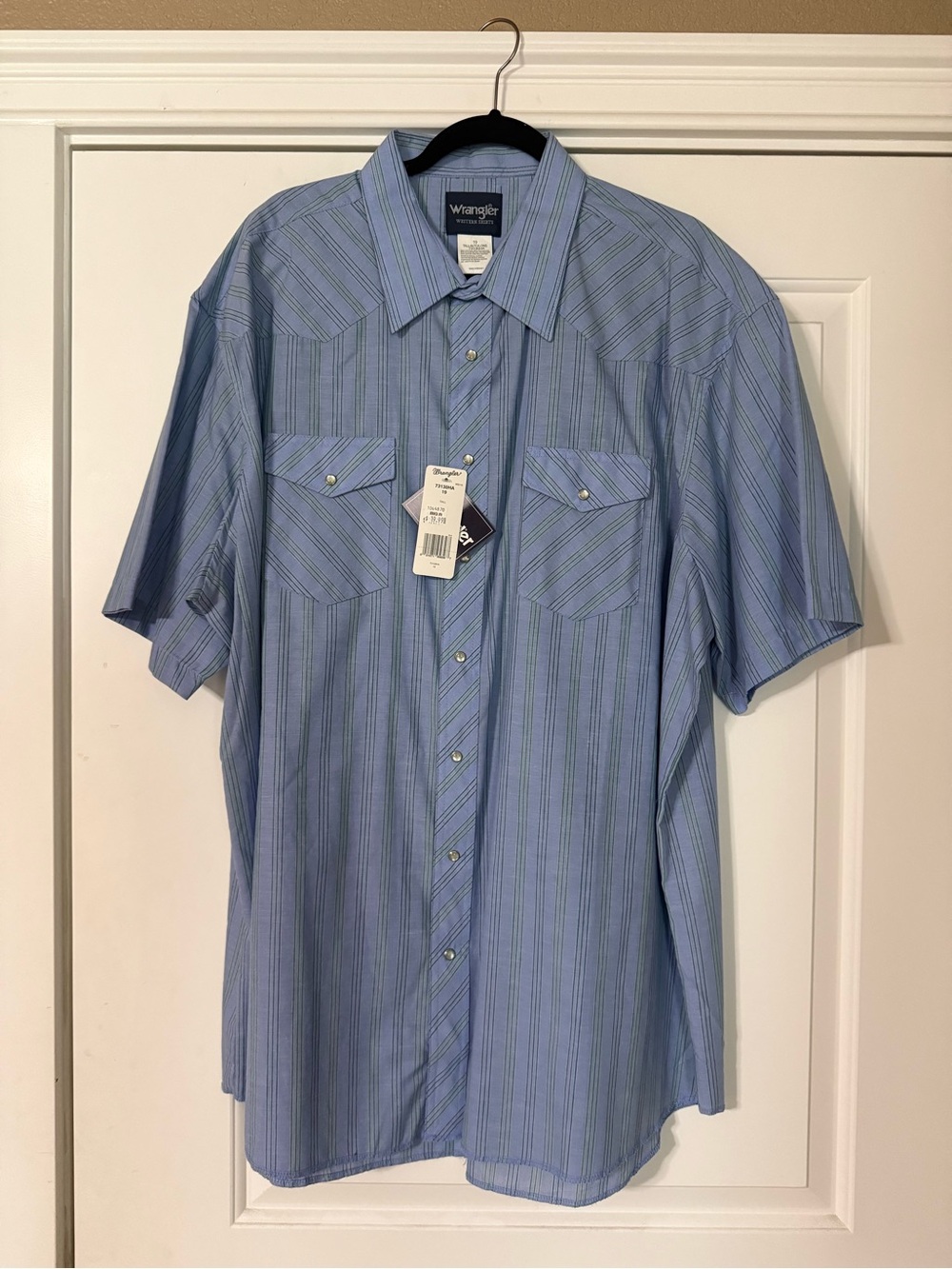 Wrangler Men's Light Blue Striped Short Sleeve Western Shirt